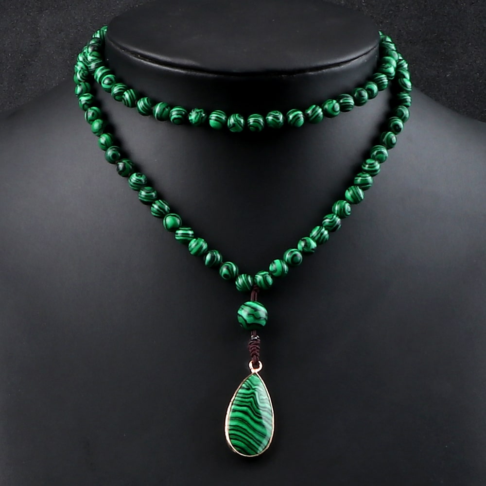 natural malachite stone beaded necklace with green pendant and stone